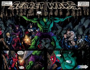 SavageHulkLifting23SpidermanSecretWars1