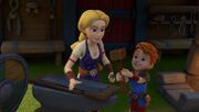 HA - Dak giving Hannahr the mallet