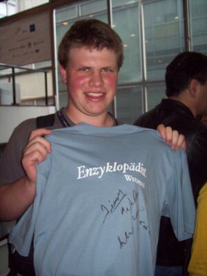 Werdna with shirt