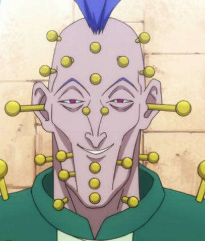 Archivo:Illumi en su disfraz.png