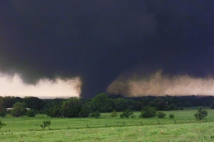 tornado outbreak 2022 down touching ef3 chisholm mclendon shortly dallas east