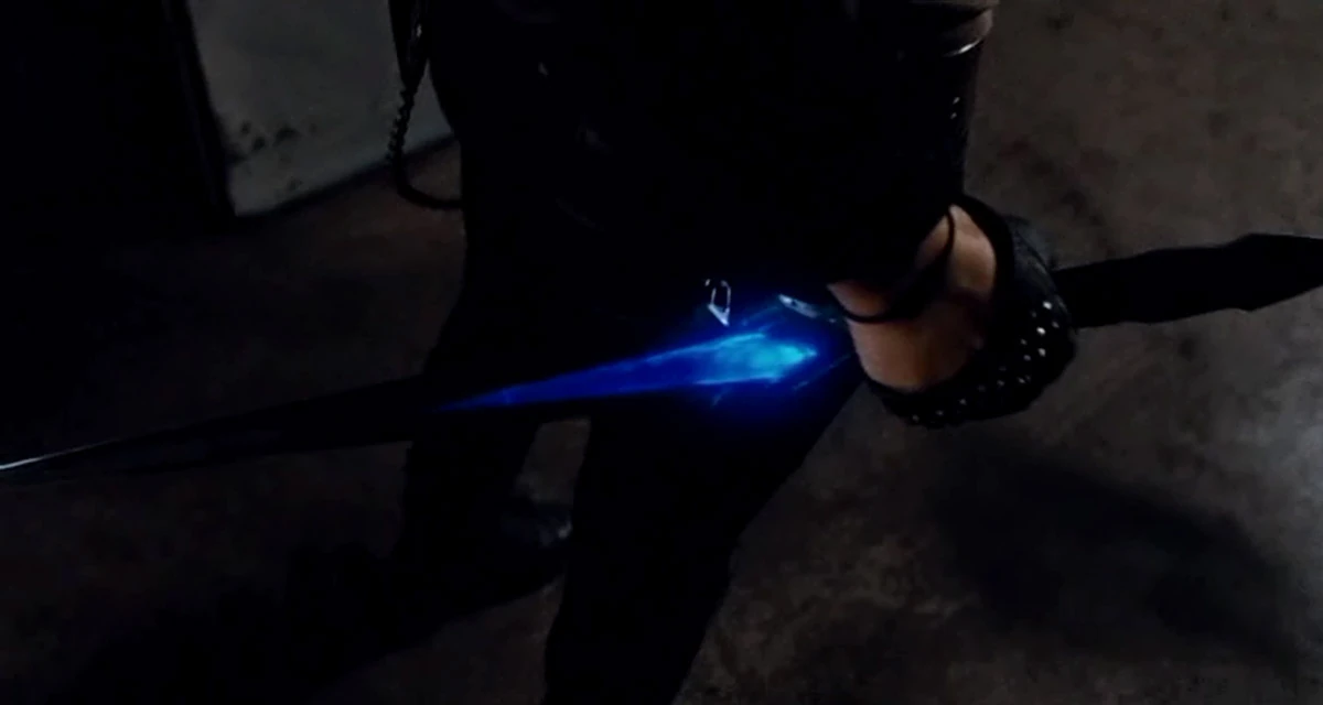 Diamond Bladed Dagger I Am Number Four Wiki FANDOM powered by Wikia