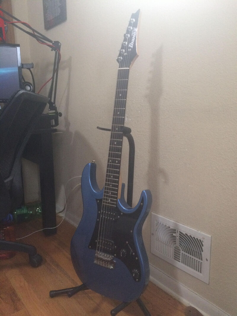 Can anyone help me identify my Gio? | Ibanez Wiki | Fandom