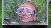 Jenny Elvers im Camp