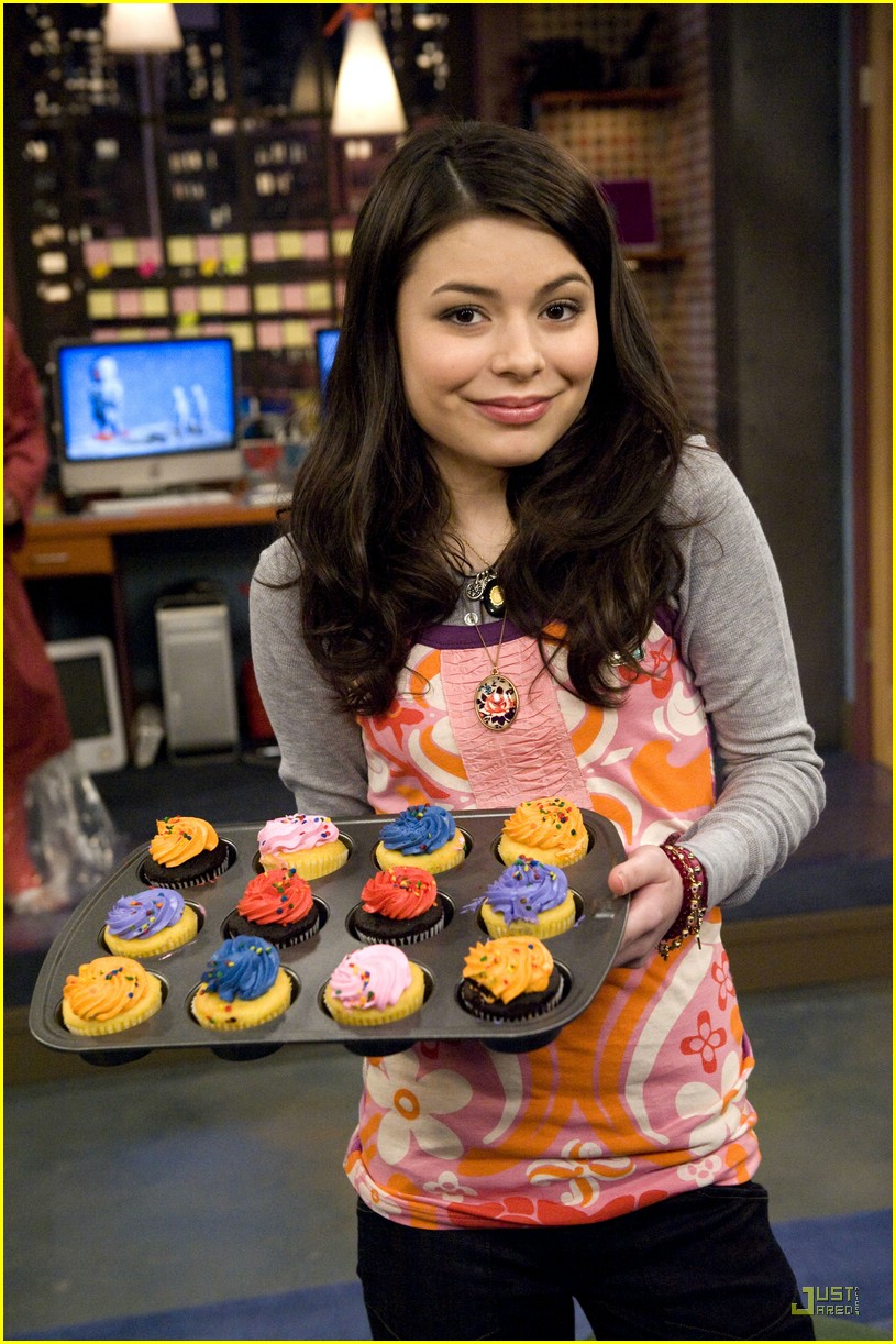 User blogCreddie33/Vote for Carly iCarly Wiki FANDOM powered by Wikia