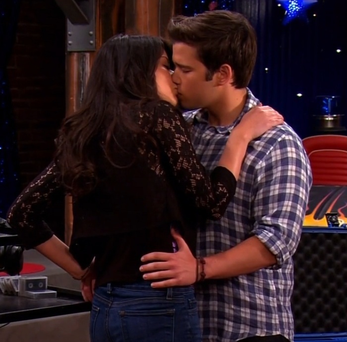 Icarly sam and freddie dating fanfiction