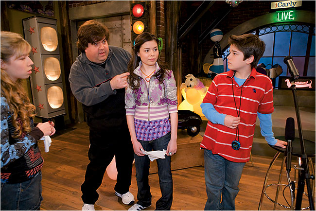 Image Dan Schneider 2 Icarly Wiki Fandom Powered By Wikia 3153