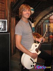 the plain white t's icarly