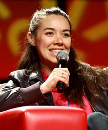 220px-Tara Platt by Gage Skidmore