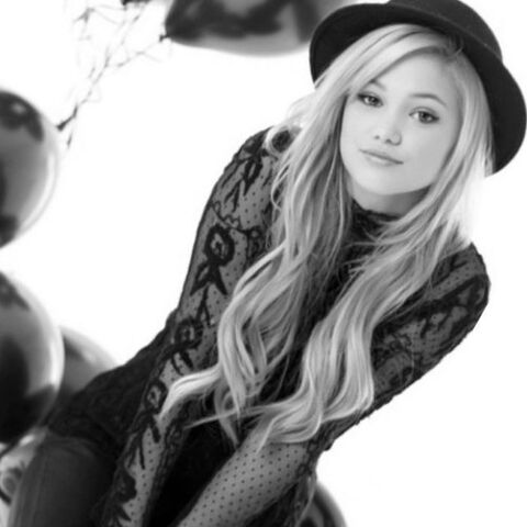 File:Olivia Holt Wearing a Black Hat.jpeg