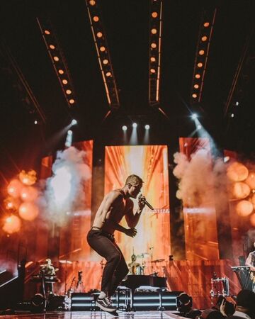 Dan Reynolds Imagine Dragons Wiki Fandom