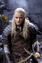 Legolas with Knives 1