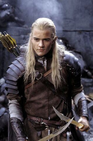 File:Legolas with Knives 1.jpg