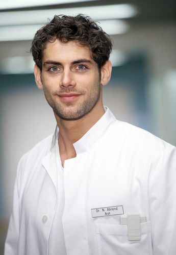 Niklas Ahrend Niklas Ahrend