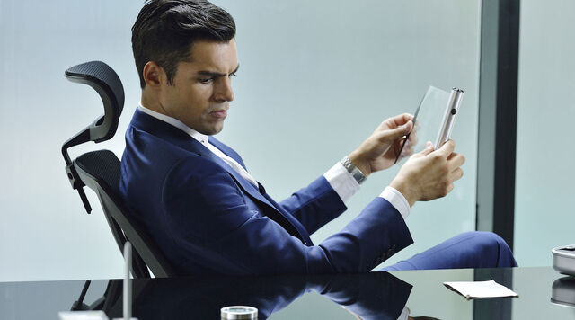 File:Incorporated-Syfy.jpg
