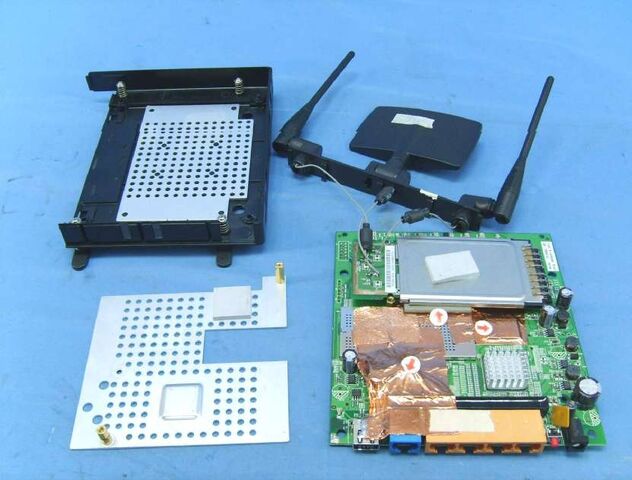 File:Linksys WRT350N v1.0 FCCk.jpg