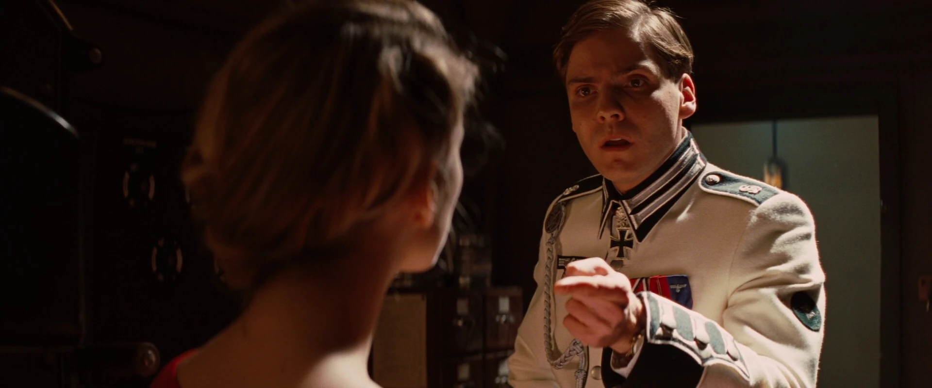 Image Zoller points at Emanuelle Mimieux.jpg Inglourious Basterds