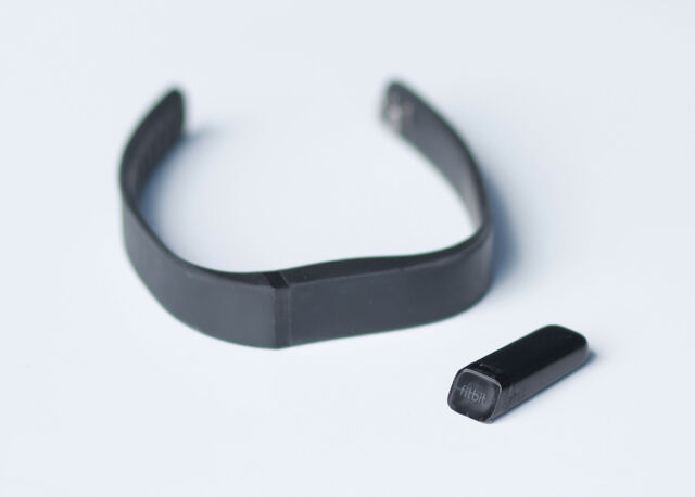 File:Fitibit Flex.jpg