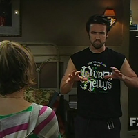Dennis Mac Frank Reynolds Dance At A Bar On It S Always Sunny In Philadelphia