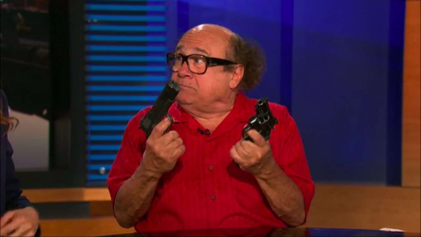 Image 9x2 Frank And Guns Png It S Always Sunny In Philadelphia Wiki