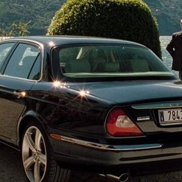 Jaguar Xj8 James Bond Wiki Fandom