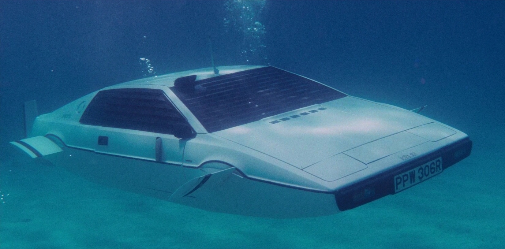 Lotus Esprit S1 (1976) | James Bond Wiki | Fandom