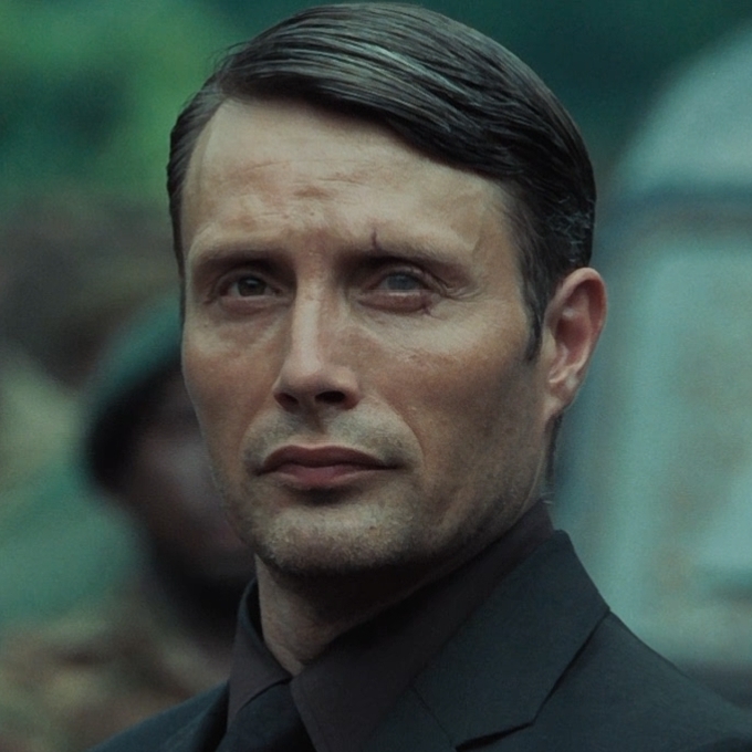 played villain le chiffre in casino royale