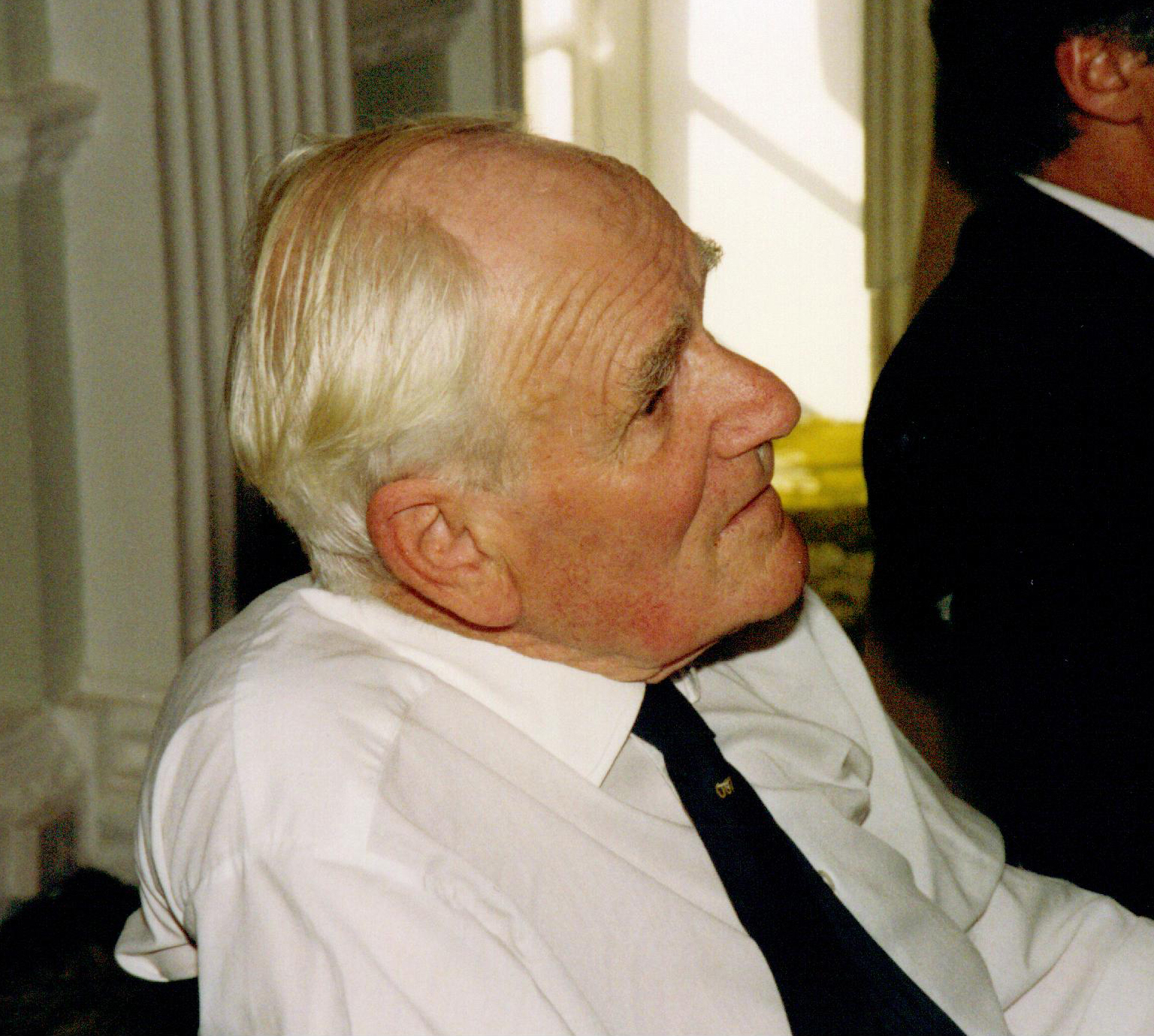 Desmond Llewelyn | James Bond | FANDOM powered by Wikia