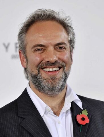 Archivo:Sam-mendes-skyfall.jpg