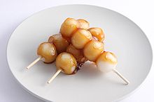 220px-Mitarashi dango by denver935