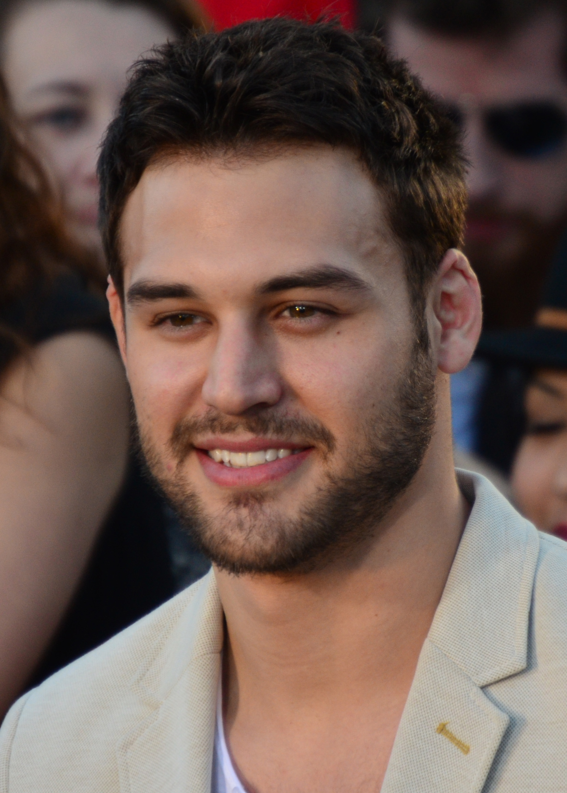 Ryan Guzman | Jem Wiki | FANDOM powered by Wikia