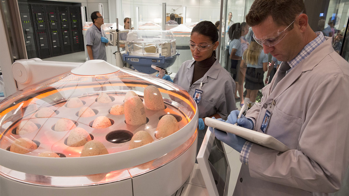 jurassic world hammond creation lab