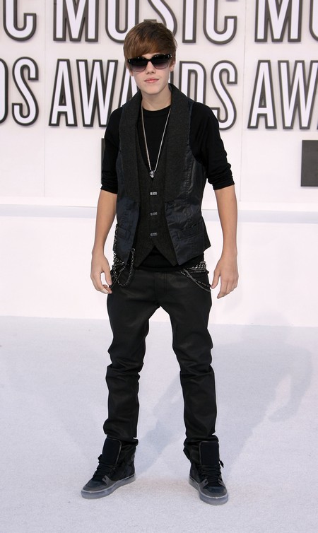 bieber vma outfit
