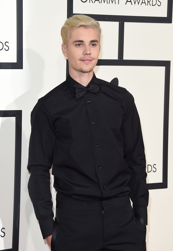 Image Grammys 2016 red carpet.jpg Justin Bieber Wiki FANDOM powered by Wikia Image Grammys 2016 red carpet.jpg Justin Bieber Wiki FANDOM powered by Wikia