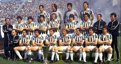 Juventus Turyn 19771978 Juvepedia FANDOM powered by Wikia