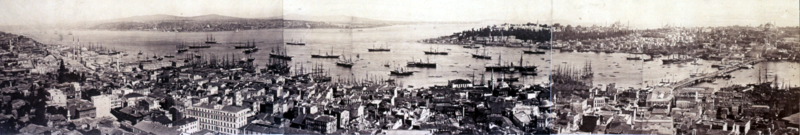 800px-Constantinople Panoramic Normalised