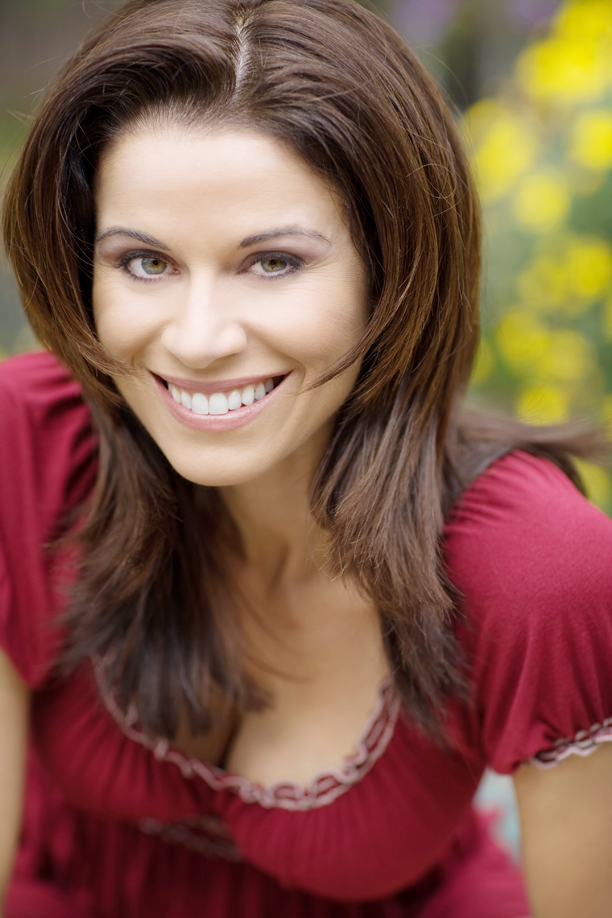 Jennifer Bini Taylor Ke$ha Wiki FANDOM powered by Wikia