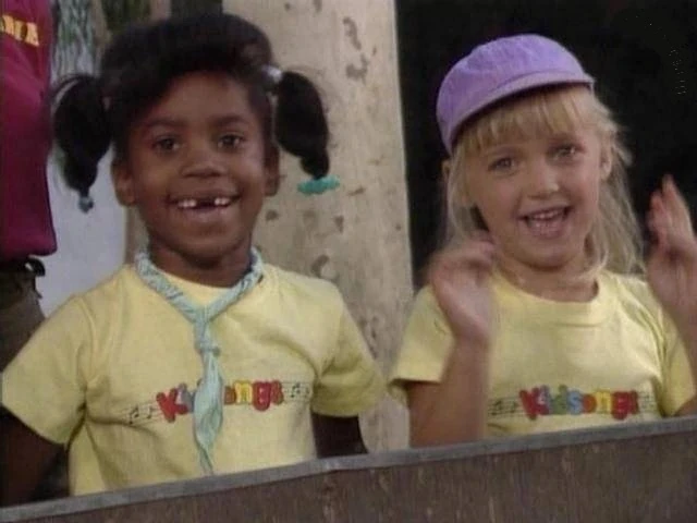 Kidsongs Up And Down Round And Round