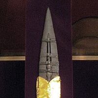 Spear Of Longinus Quondam Et Futurus Fandom