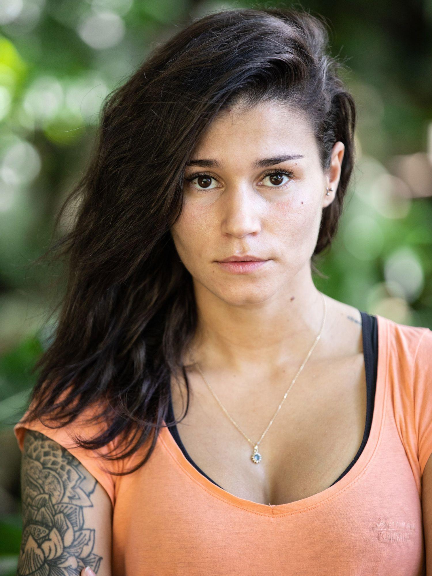 Les avis, résumés des épisodes sur koh lanta 2020 (épreuves, candidats éliminés) et les audiences koh lanta du vendredi soir sur tf1 ! Inès Loucif | Wiki Koh Lanta | Fandom