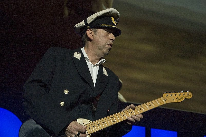 Mick Jones Gorillaz Wiki Fandom