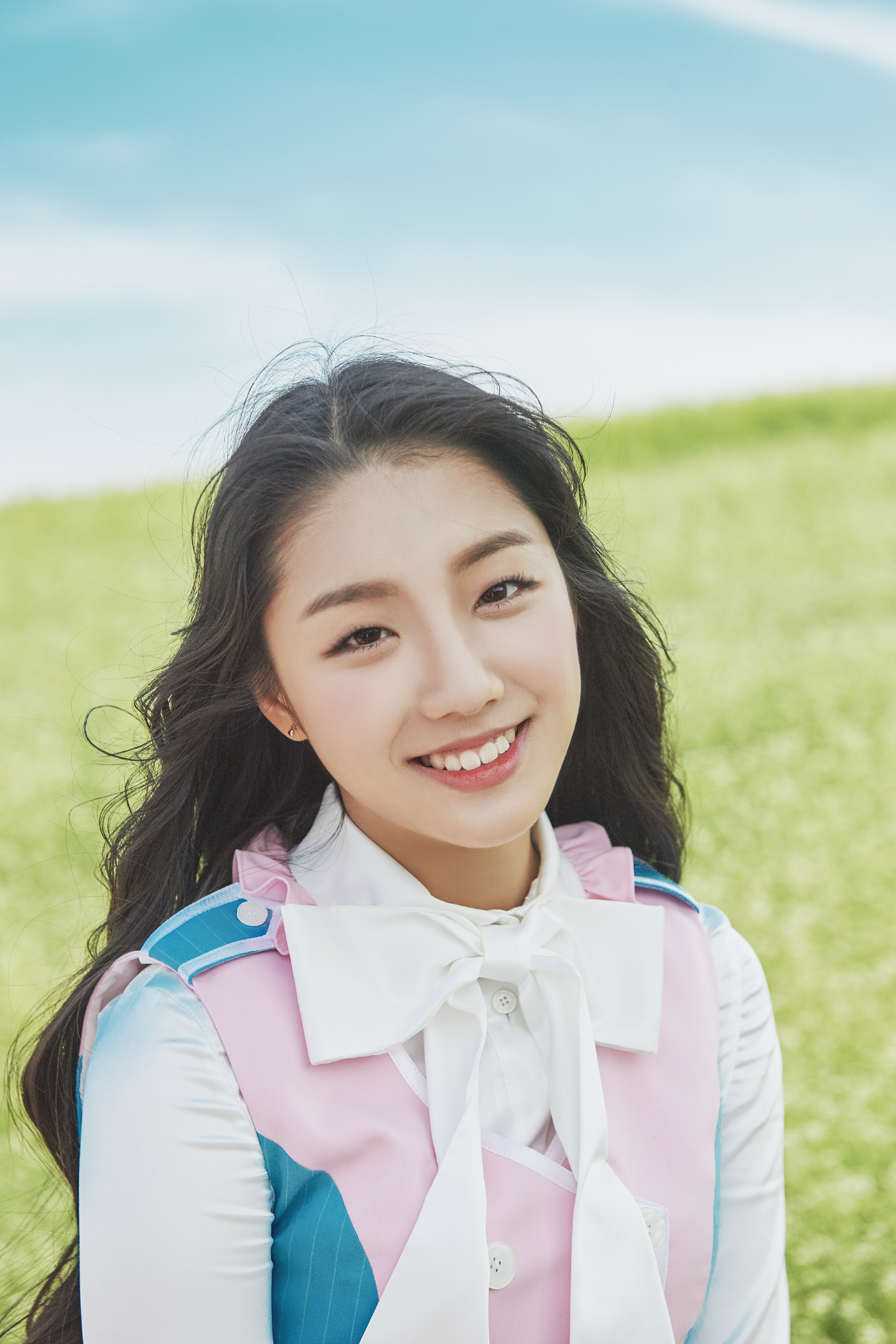 Image - ELRIS Karin We First promotional photo.png | Kpop Wiki | FANDOM