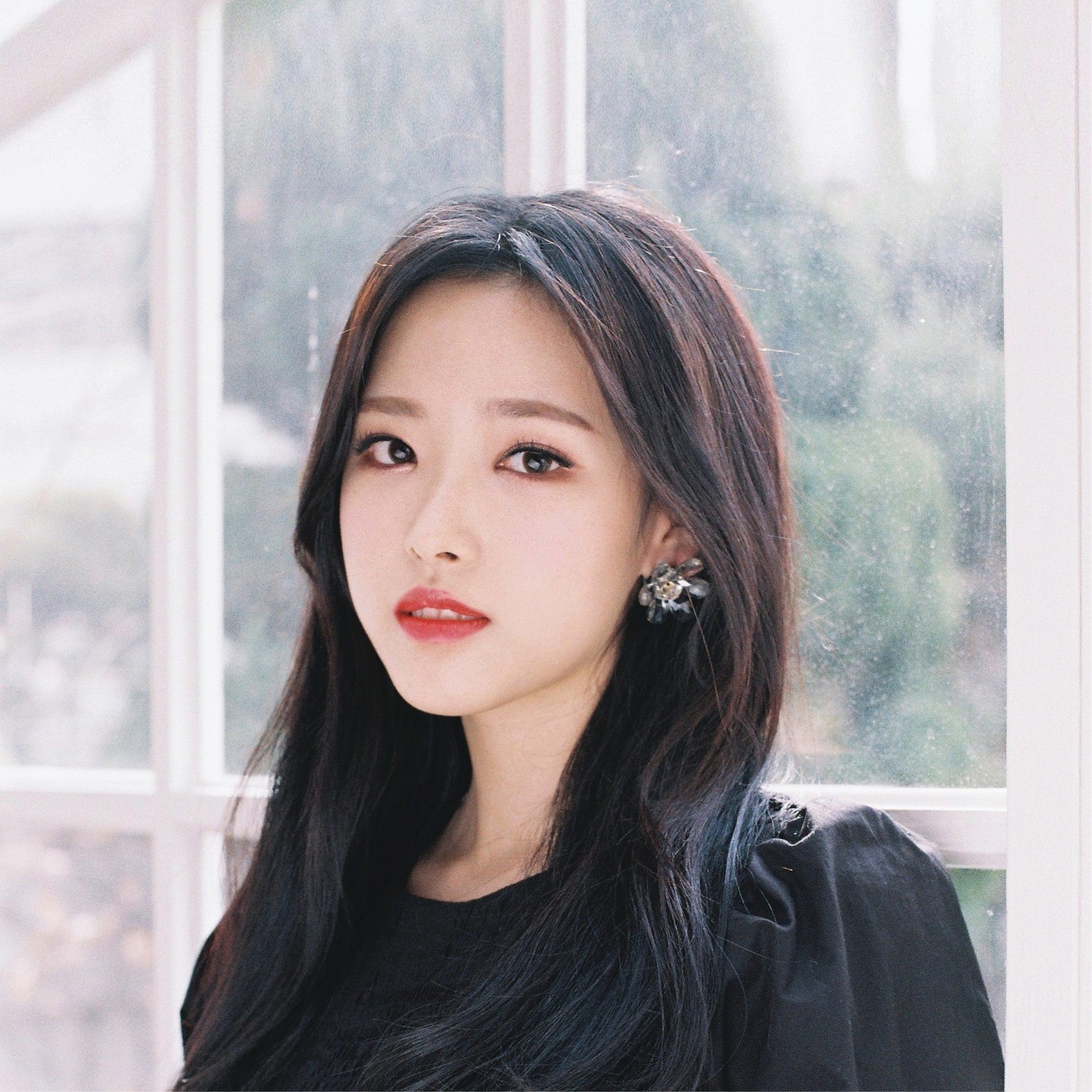 Image - LOONA Olivia Hye teaser photo 4.png | Kpop Wiki | FANDOM