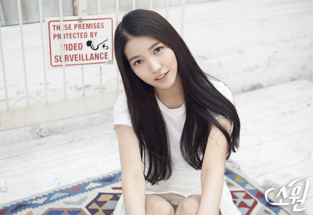Image Sowon GFRIEND Glass Bead Promo.png Kpop Wiki FANDOM powered