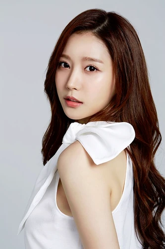 Lee Hwa Gyeom | Kpop Wiki | Fandom