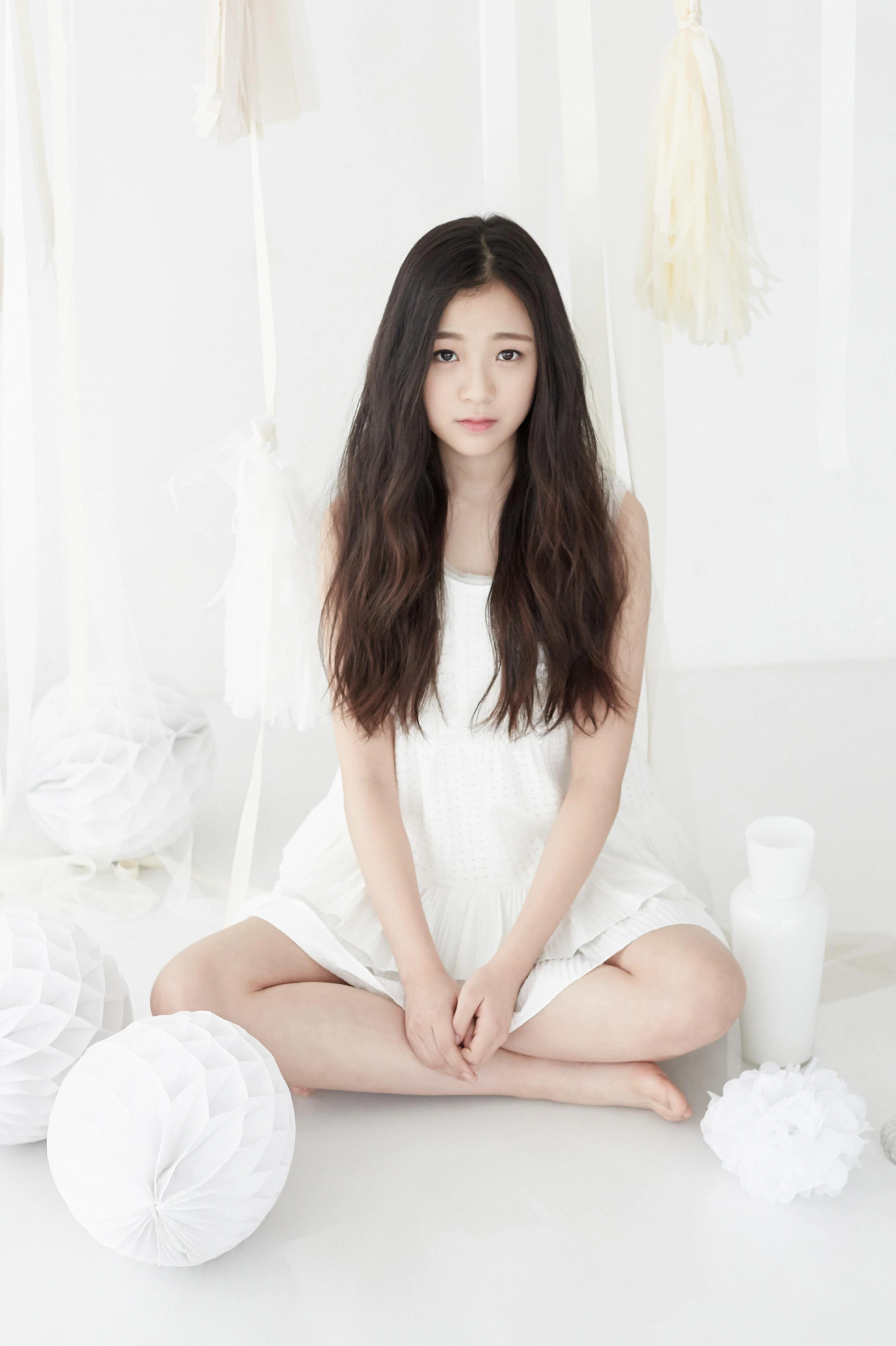 Image - April Jinsol Dreaming promotional photo.png | Kpop Wiki
