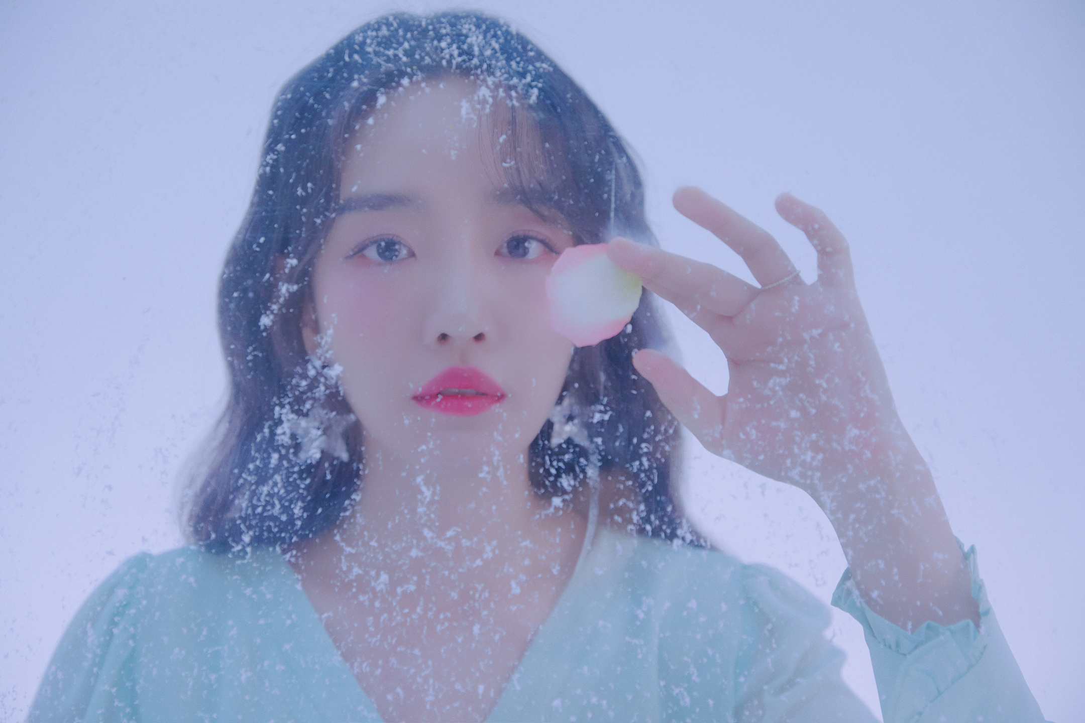 Tak mau ketahuan, 5 artis cantik Korea ini suka pacaran diam-diam