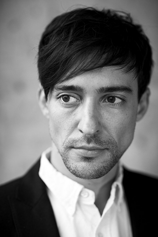 File:Blake Ritson.png