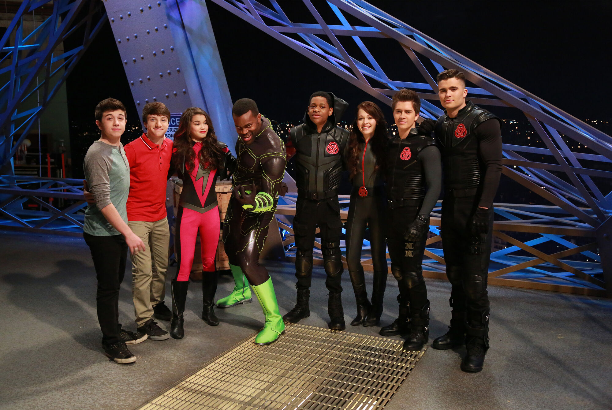 Image Mightymedlabratscrossover4.jpg Lab Rats Elite Force Wikia FANDOM powered by Wikia