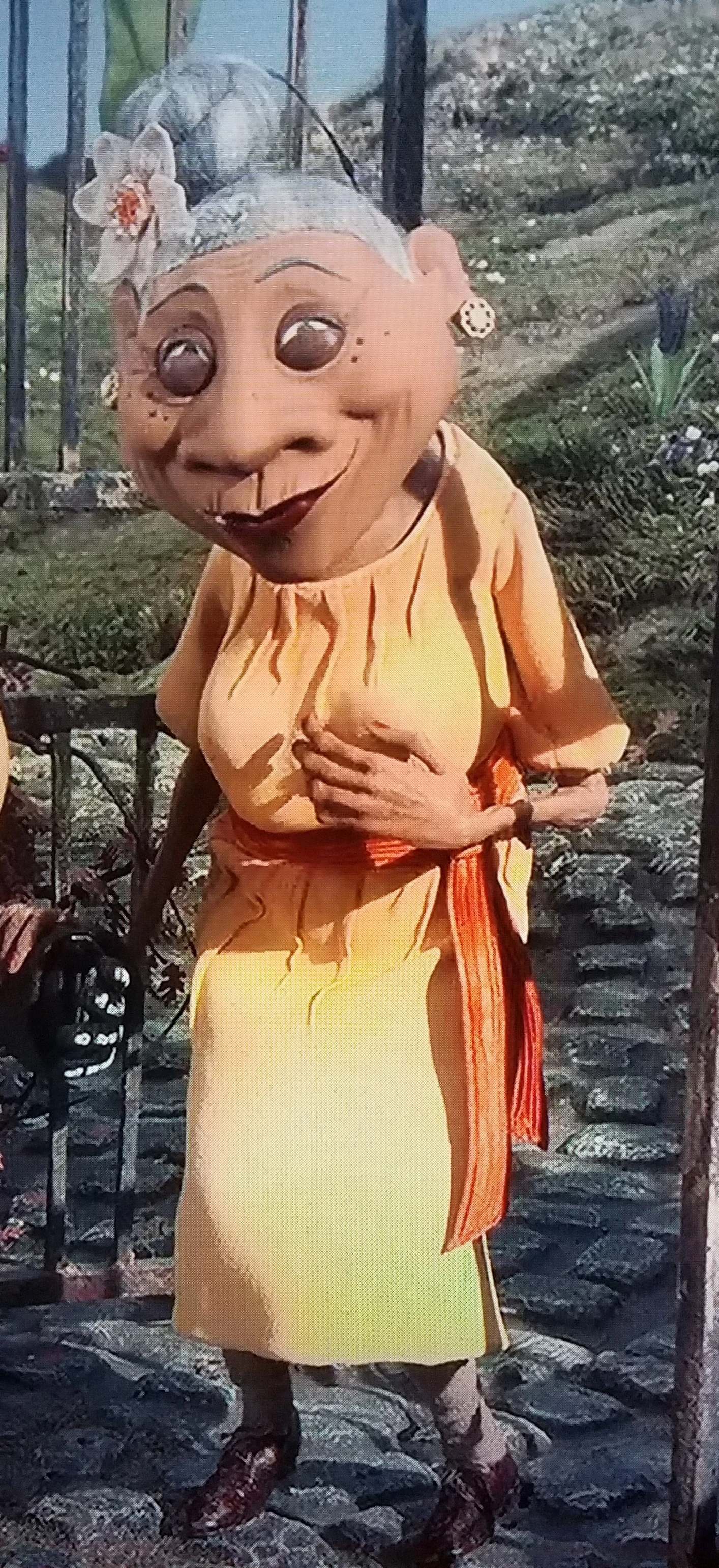 Mrs. Lovat | LAIKA Films Wiki | Fandom